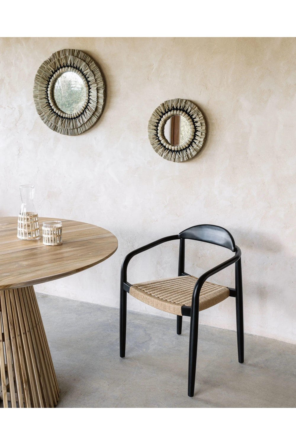 Round Teak Wood Pedestal Dining Table L | Oroa.com