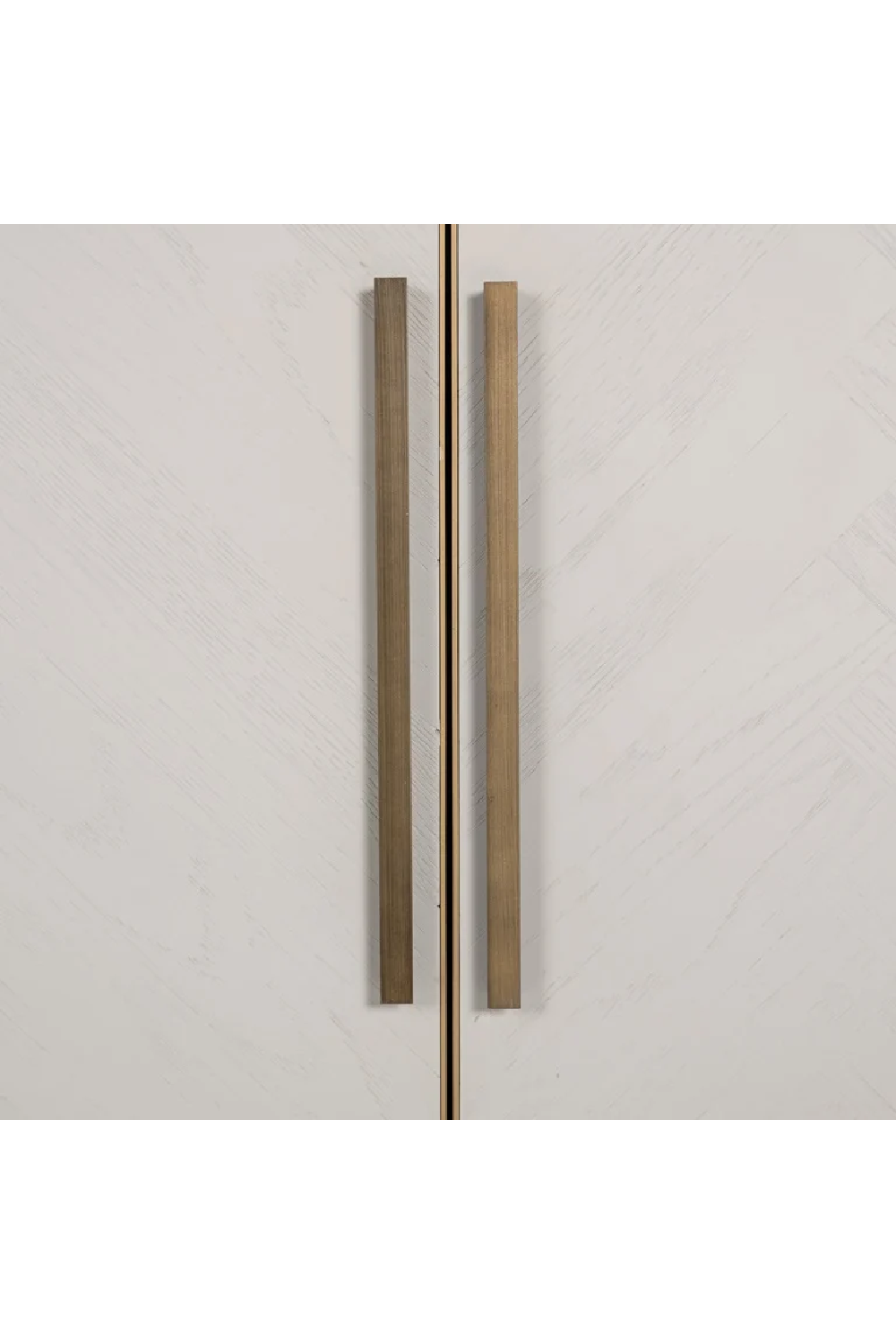 Oak 4-Door Sideboard | Richmond Interiors Whitebone | Oroa.com