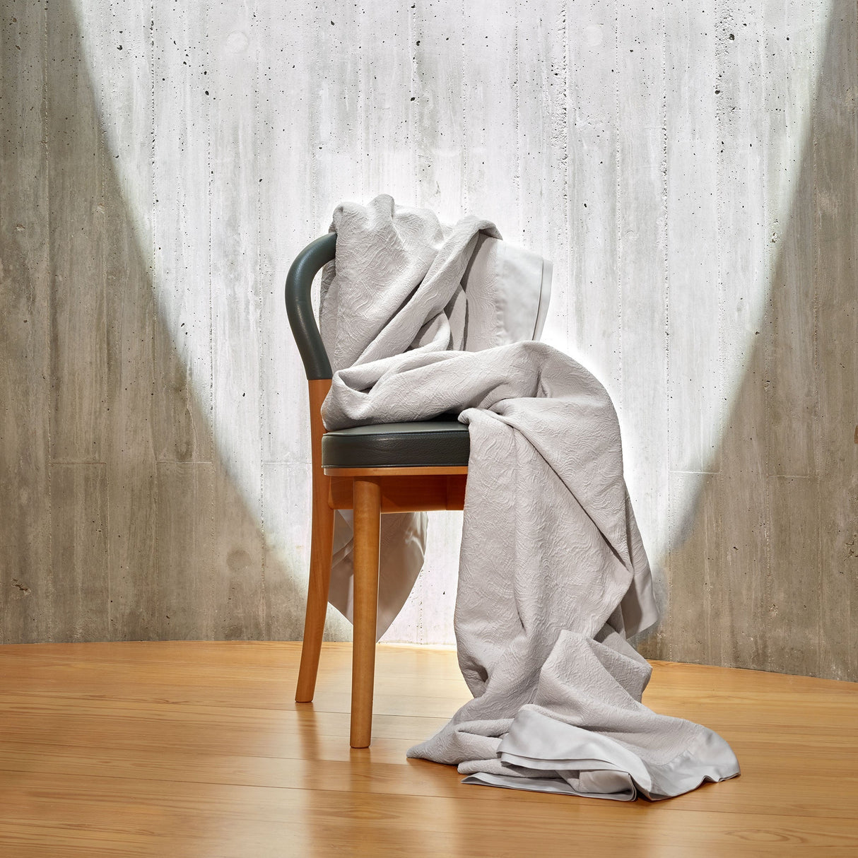 Combed Cotton Matelassé Bedspread | Amalia Home Aura | Oroa.com