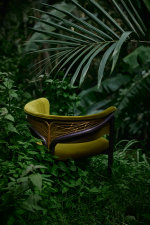 Metal Detail Curved Dining Chair | Morpho By Tomorrowland Volita | Oroa.com