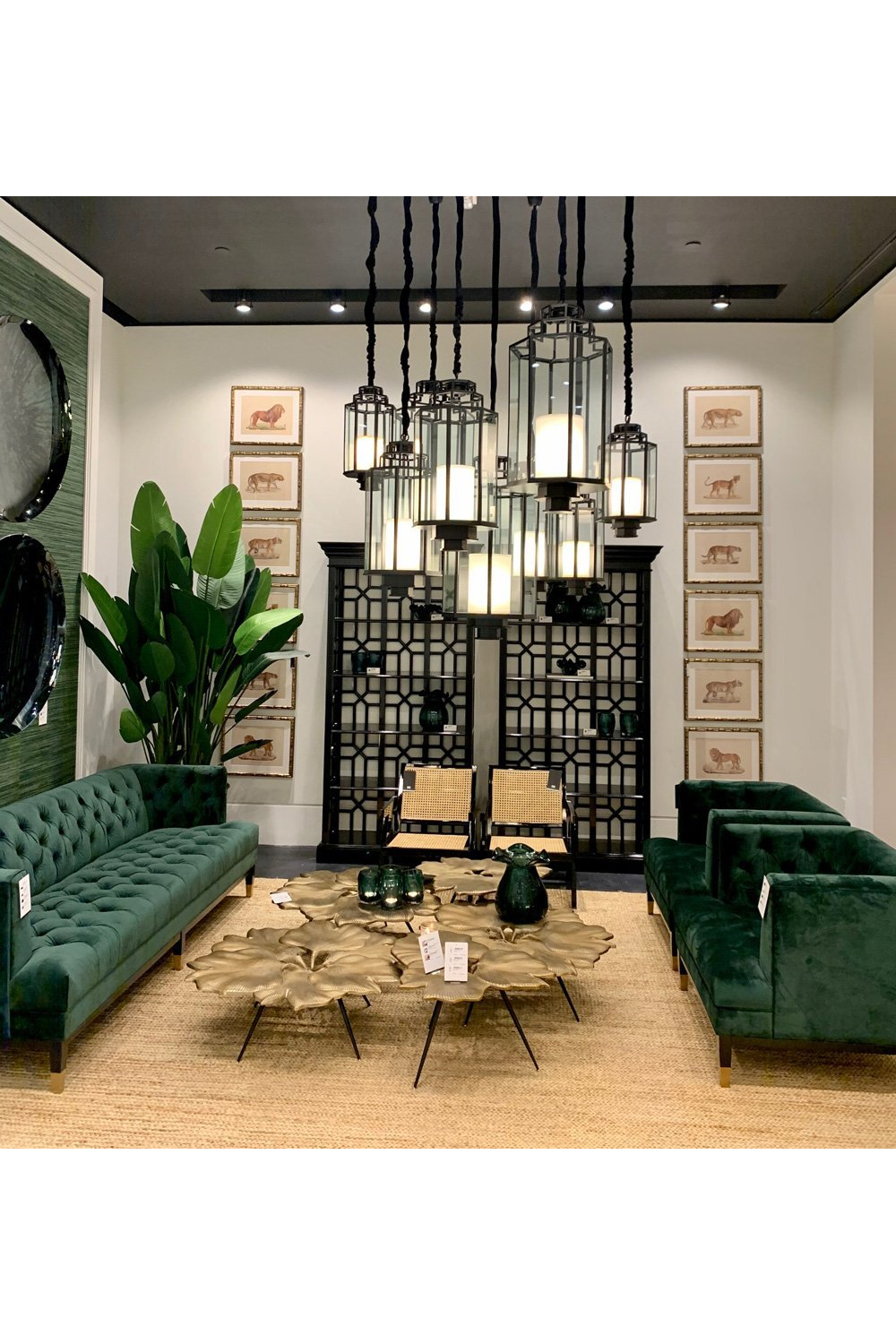 Display Cabinet | Eichholtz Colliers | #1 Eichholtz Trade Partner  