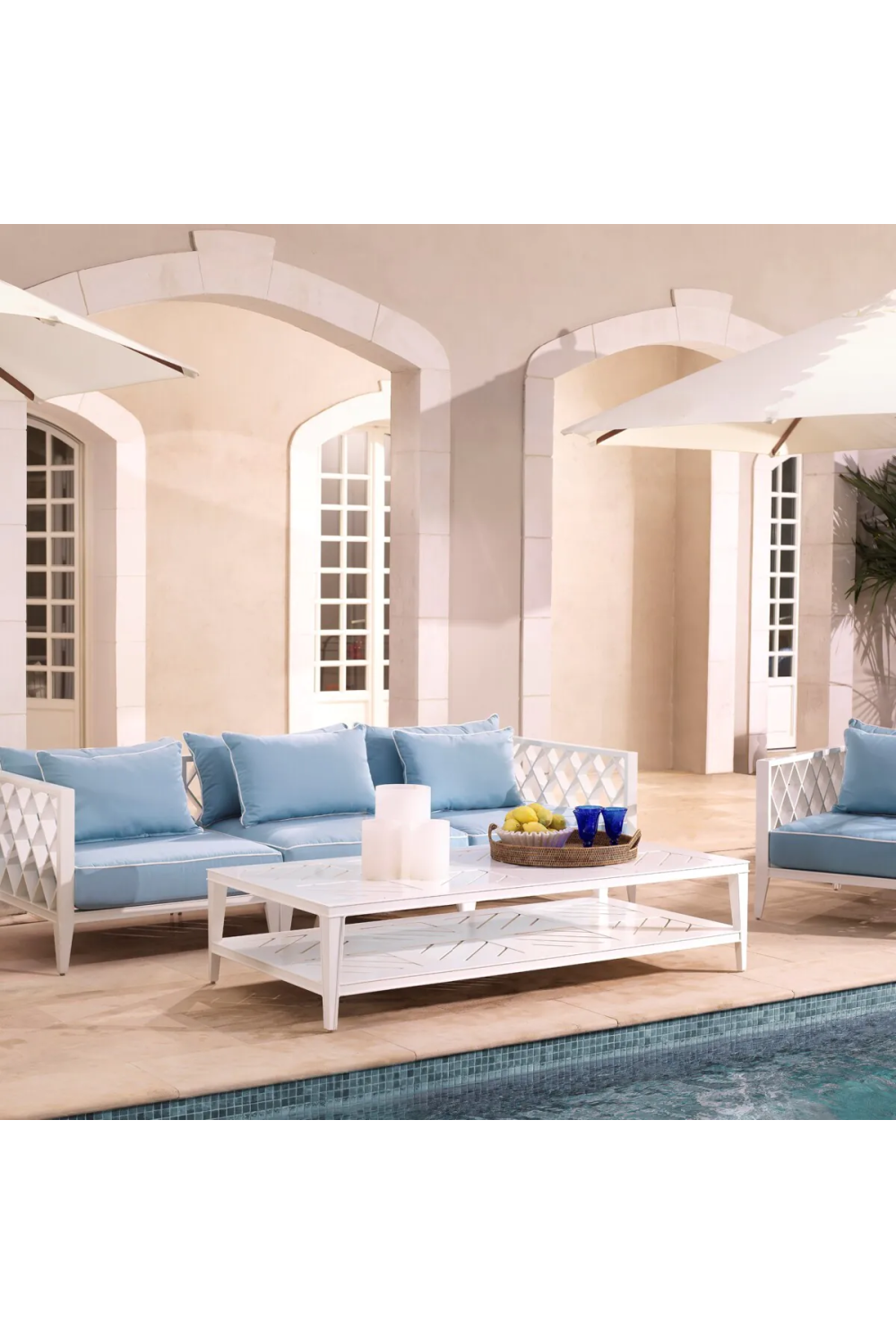 White Outdoor Coffee Table | Eichholtz Bell Rive | Oroa.com