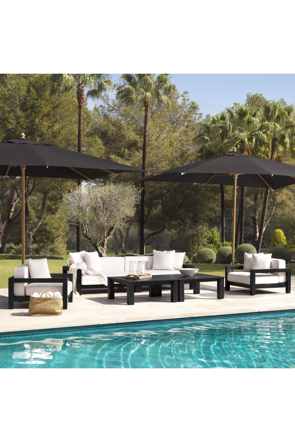 Outdoor Sunbrella Sofa | Eichholtz Cap-Antibes | Oroa.com