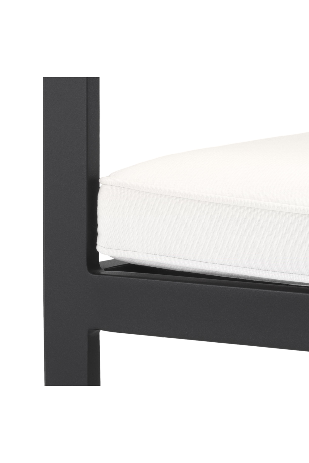 Sunbrella Outdoor Dining Armchair | Eichholtz Cap-Ferrat | Oroa.com