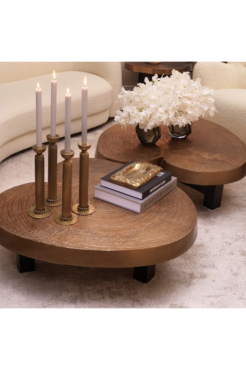 Antique Gold Coffee Table | Eichholtz Anabelle | Oroa.com