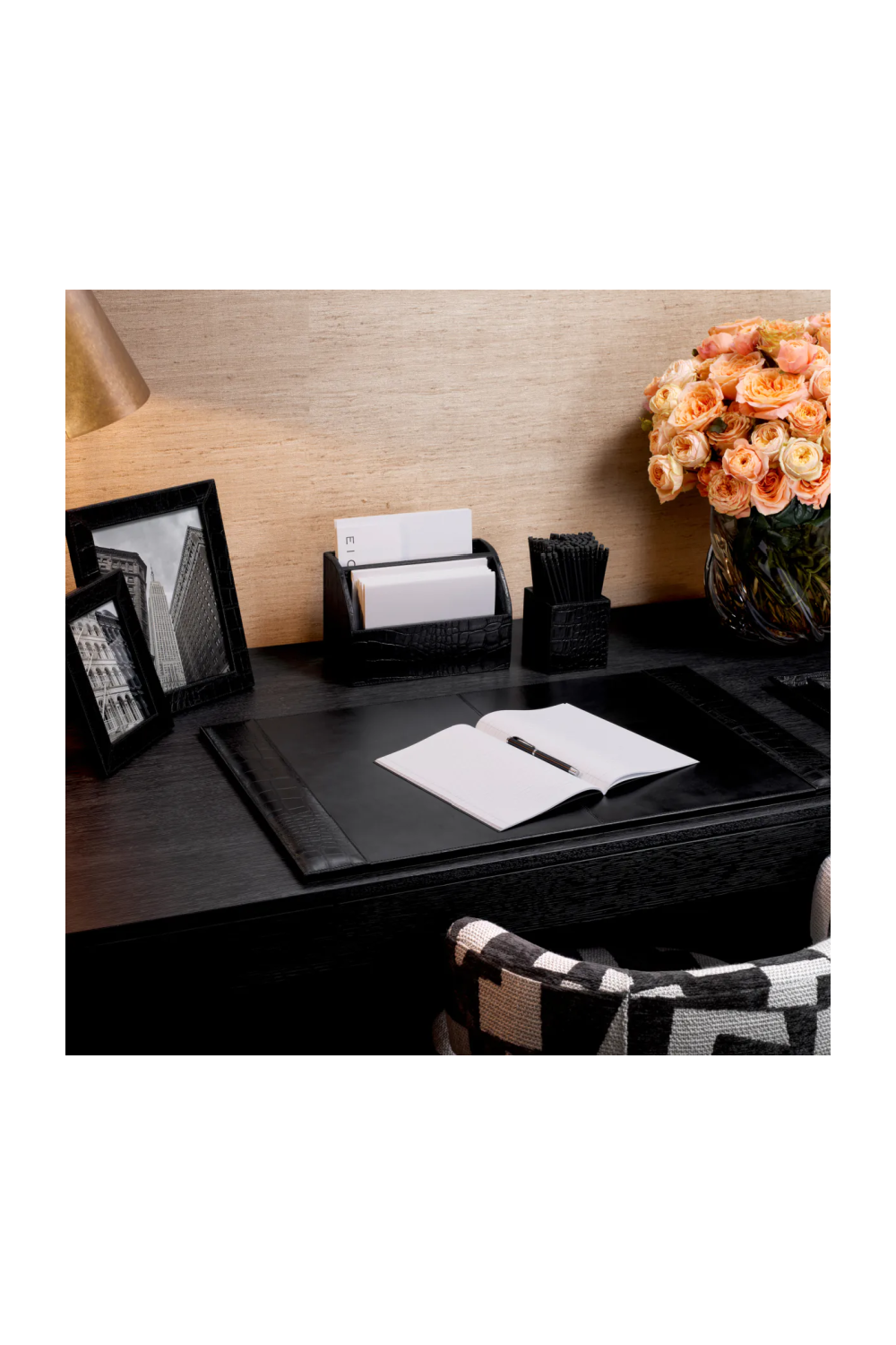 Black Leather Desk Blotter | Eichholtz Scaleo | Oroa.com