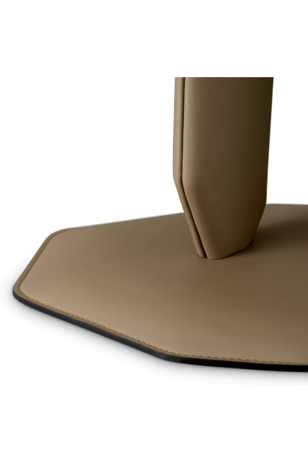 Light Brown Leather Side Table | Eichholtz Maurizio | Oroa.com