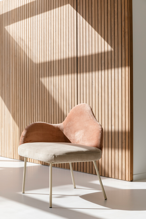 Pink Modern Lounge Chair | Zuiver Friuli | OROA.com