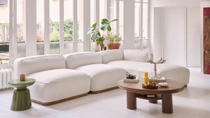 Glossy Sculptured Side Table | NV Gallery Cersei | Oroa.com