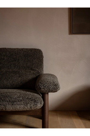 Sheepskin Lounge Chair | Audo Copenhagen Brasilia | Oroa.com