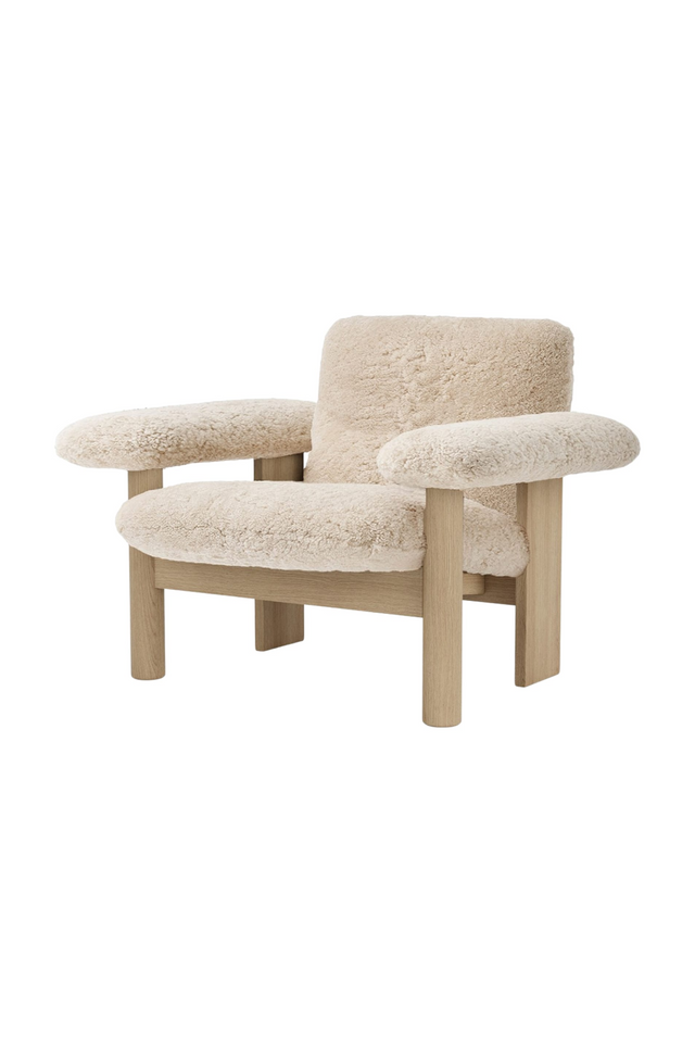 Upholstered Lounge Armchair | Audo Copenhagen Brasilia | Oroa.com