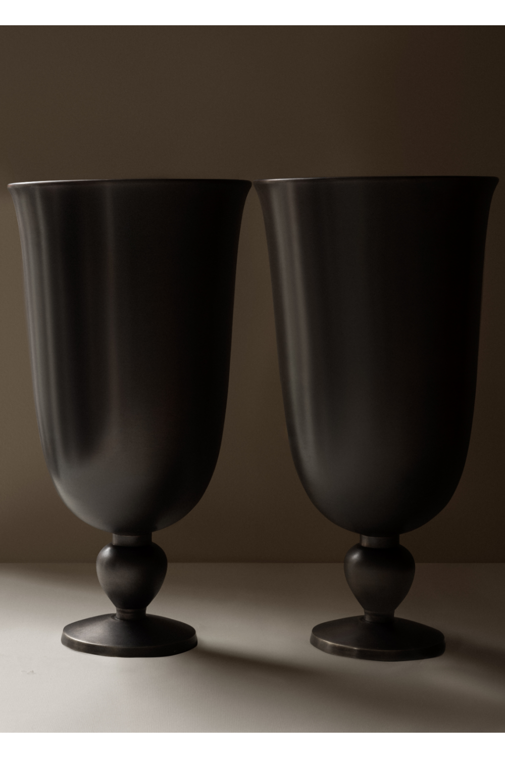 Brown Bronzed Vase | Audi Copenhagen Pavot | Oroa.com