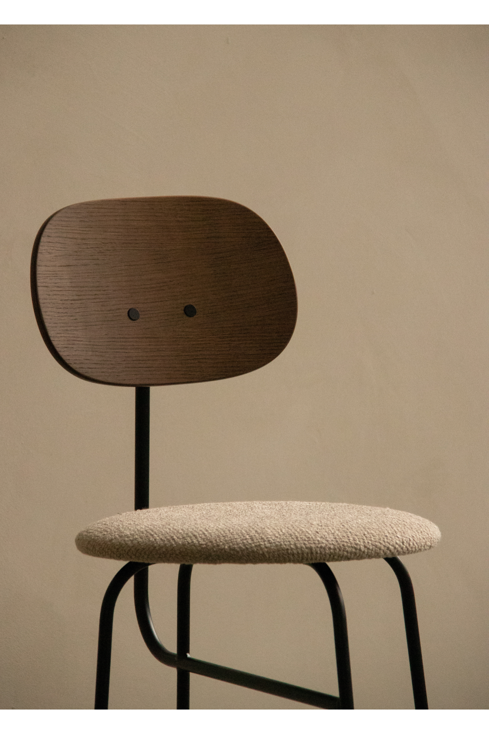 Short-Back Upholstered Seat Counter Chair | Audo Copenhagen Afteroom | Oroa.com