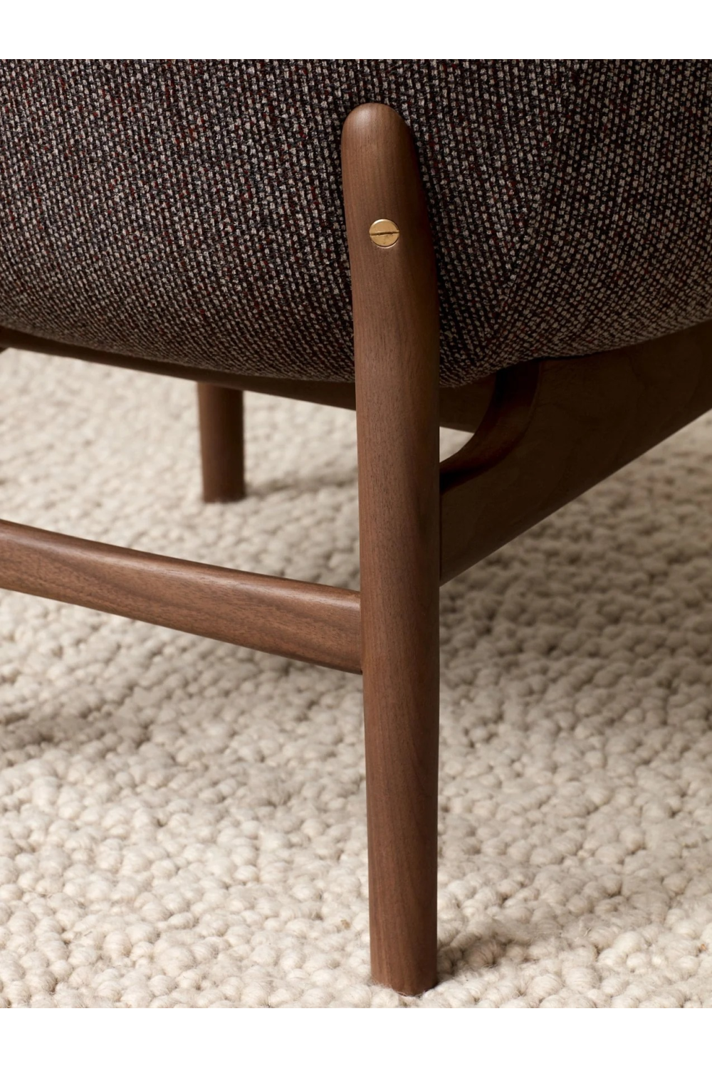 Minimalist Shell Lounge Chair | Audo Copenhagen Harbour | Oroa.com