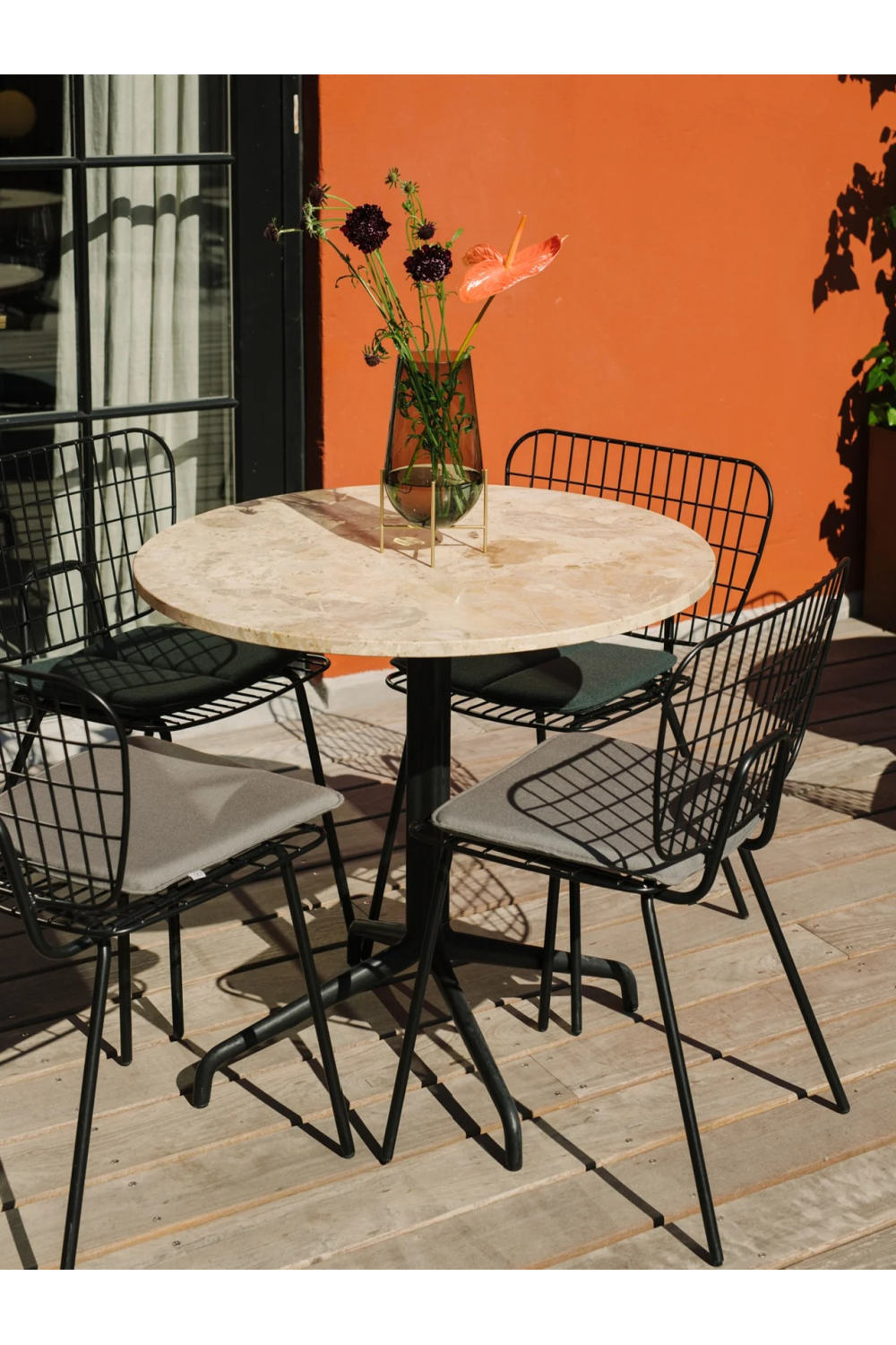 Star-Base Round Dining Table | Audo Copenhagen Harbour Column | Oroa.com