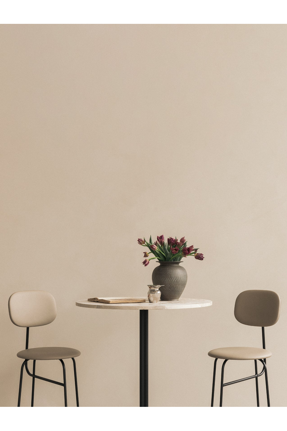Round Base Column Bar Table | Audo Copenhagen Harbour | Oroa.com