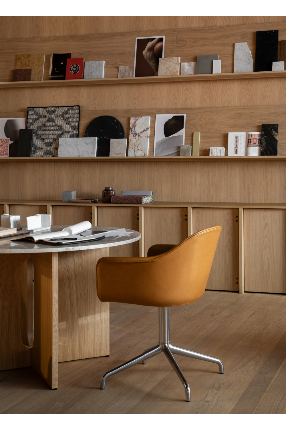 Chrome Swivel Dining Chair | Audo Copenhagen Harbour | Oroa.com