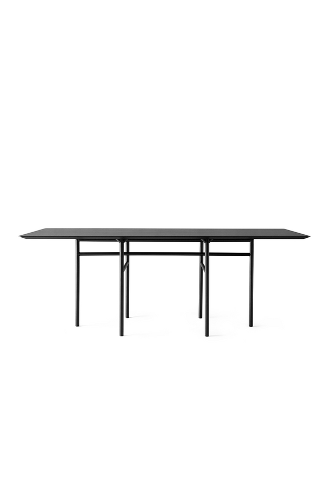 Rectangular Minimalist Dining Table | Audo Copenhagen Snaregade | Oroa.com