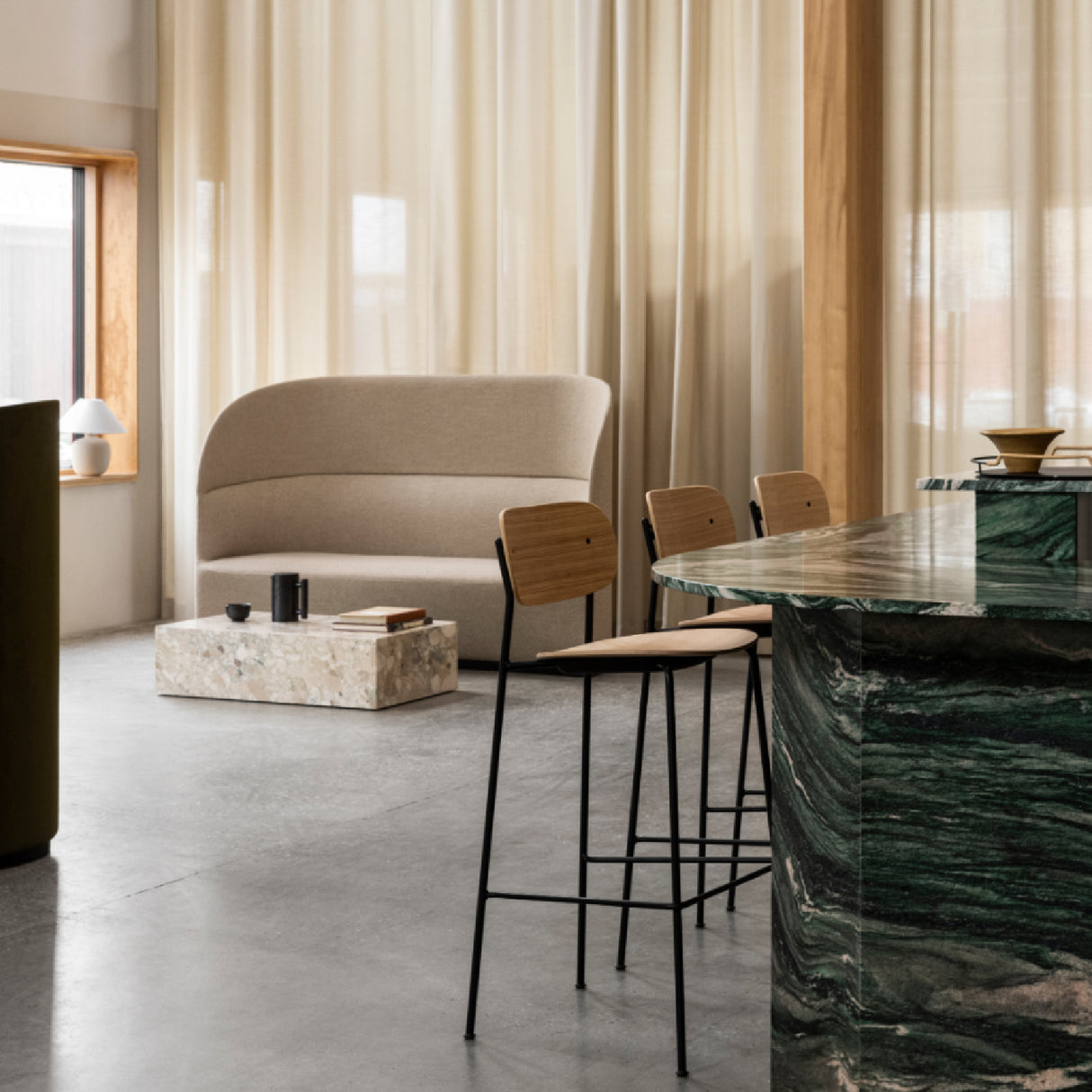   Oak Veneer Bar Chair | Oroa.com