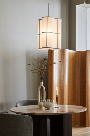 Intersecting-Base Round Dining Table | Audo Copenhagen Androgyne | Oroa.com