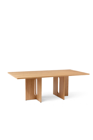 Intersecting-Base Oak Dining Table | Audo Copenhagen Androgyne | Oroa.com