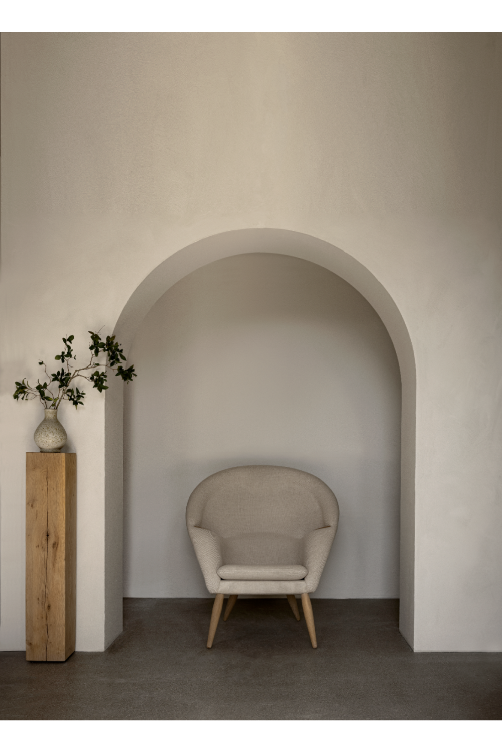 Lounge Chair with Headrest | Audo Copenhagen Oda | Oroa.com