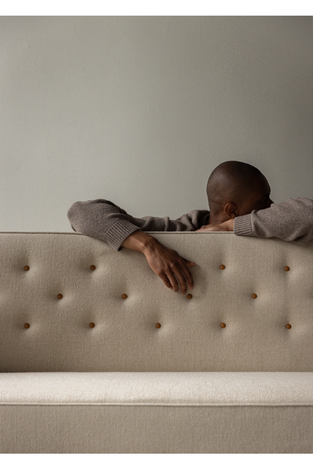 Button-Tufted 2-Seater Sofa | Audo Copenhagen Radiohus | Oroa.com