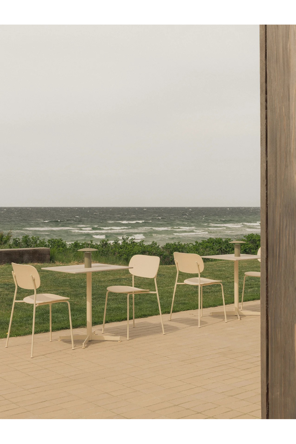 4-Star Base Rectangular Dining Table | Audo Copenhagen Nook | Oroa.com