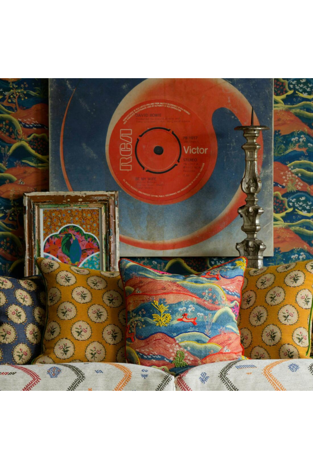   Floral Medallion Woven Cushion | Oroa.com