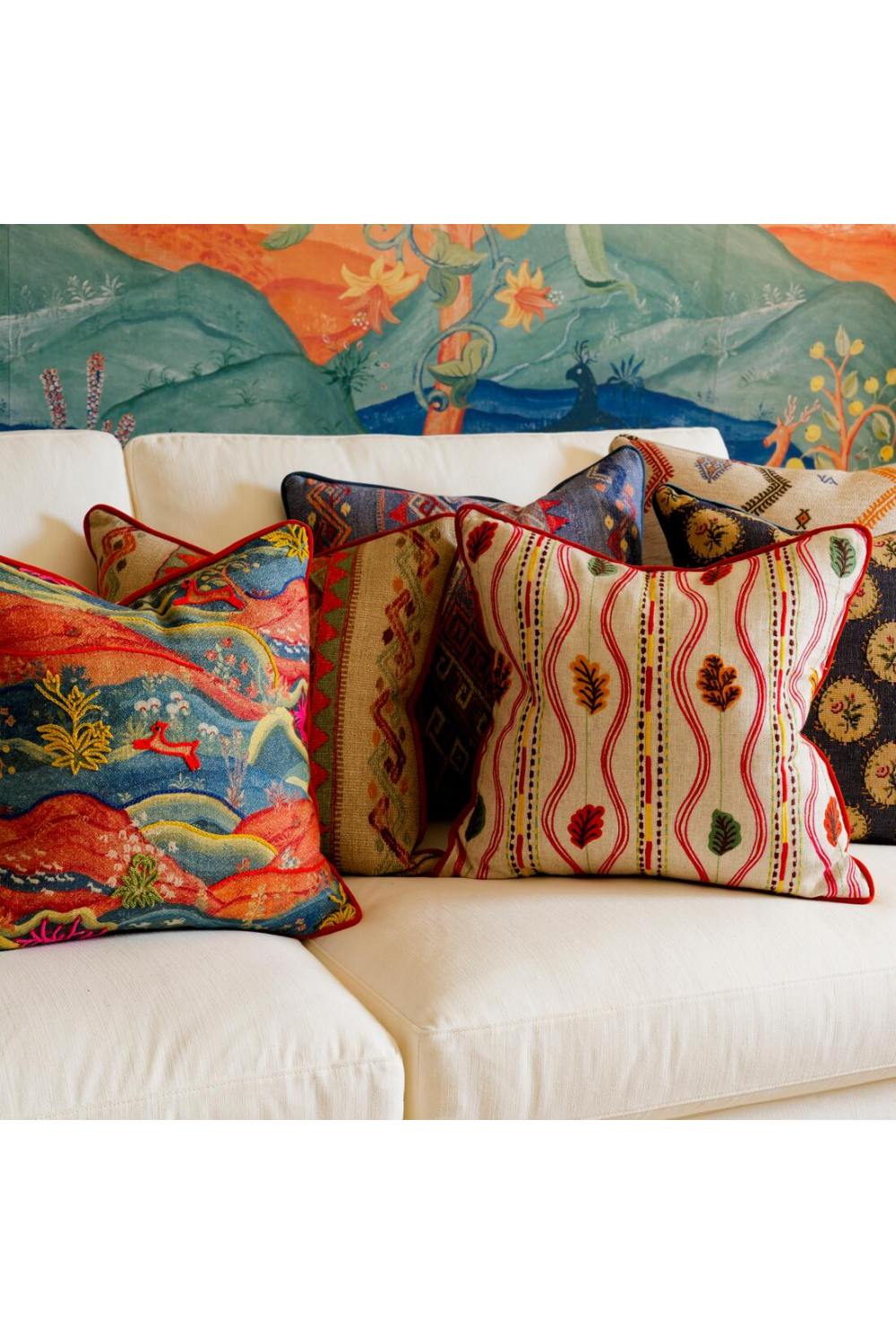   Floral Medallion Woven Cushion | Oroa.com