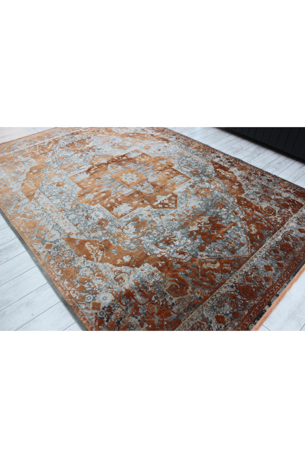 Rose Gold Persian Rug | Andrew Martin Kyra | Oroa.com