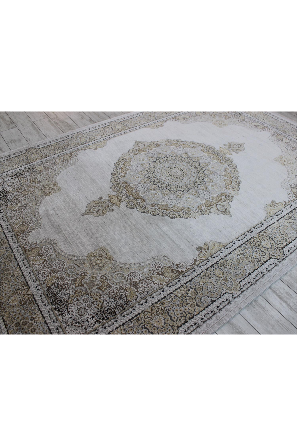 Gray Medallion Motif Persian Rug | Andrew Martin Soraya | Oroa.com
