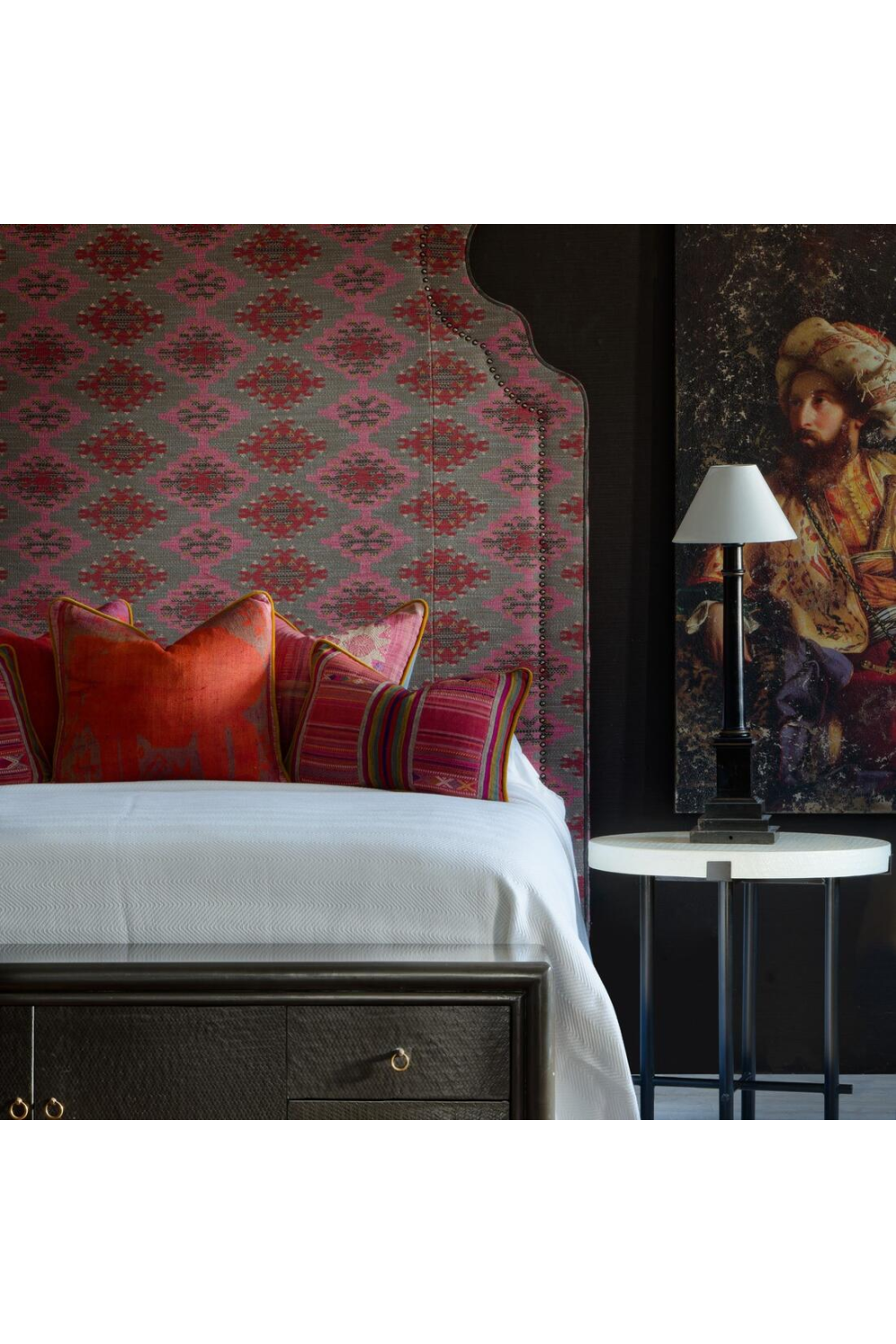 Cream Linen Side Table | Andrew Martin Hercules | Oroa.com