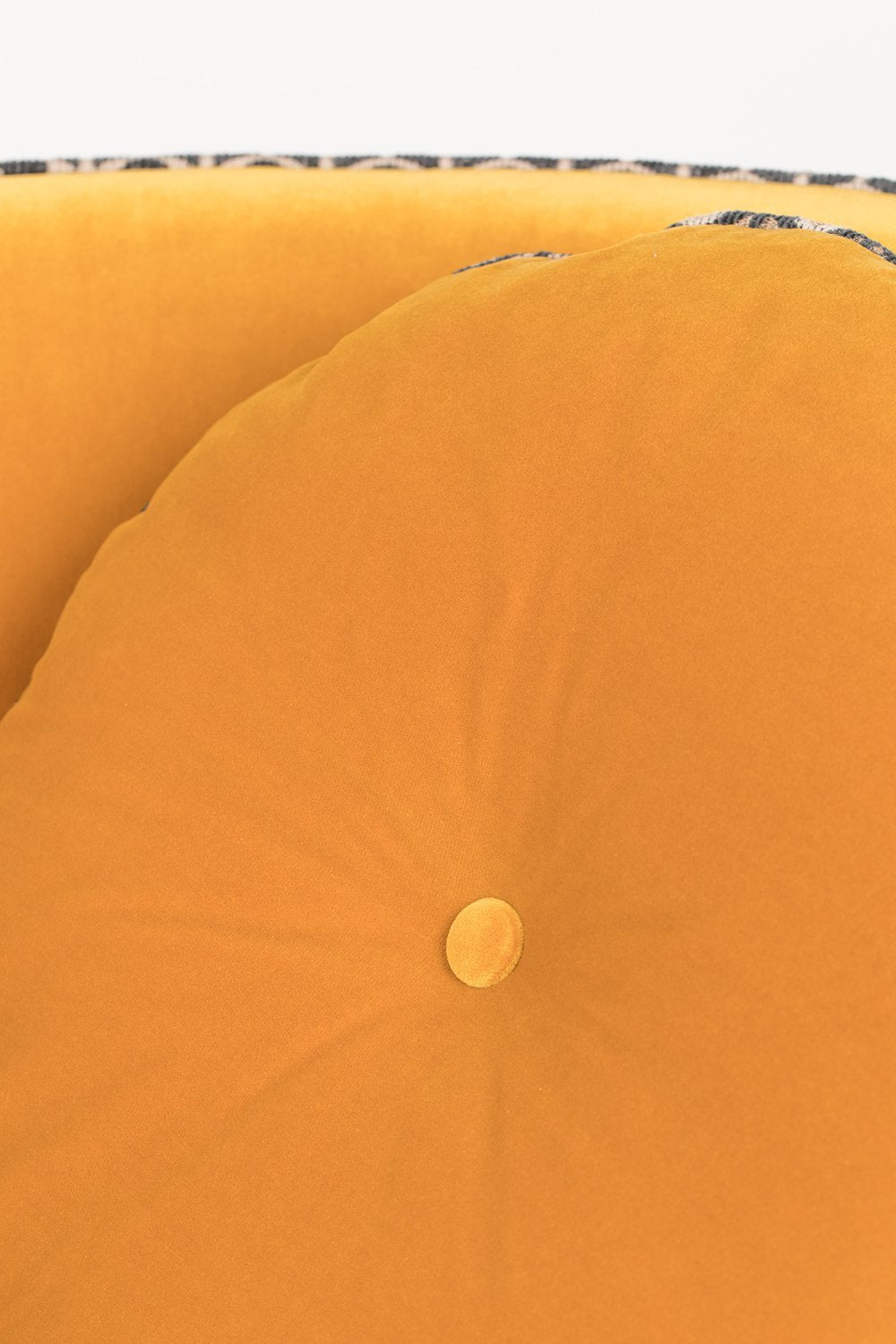 Velvet Swivel Lounge Chair | Bold Monkey Sassy Granny | Oroa.com