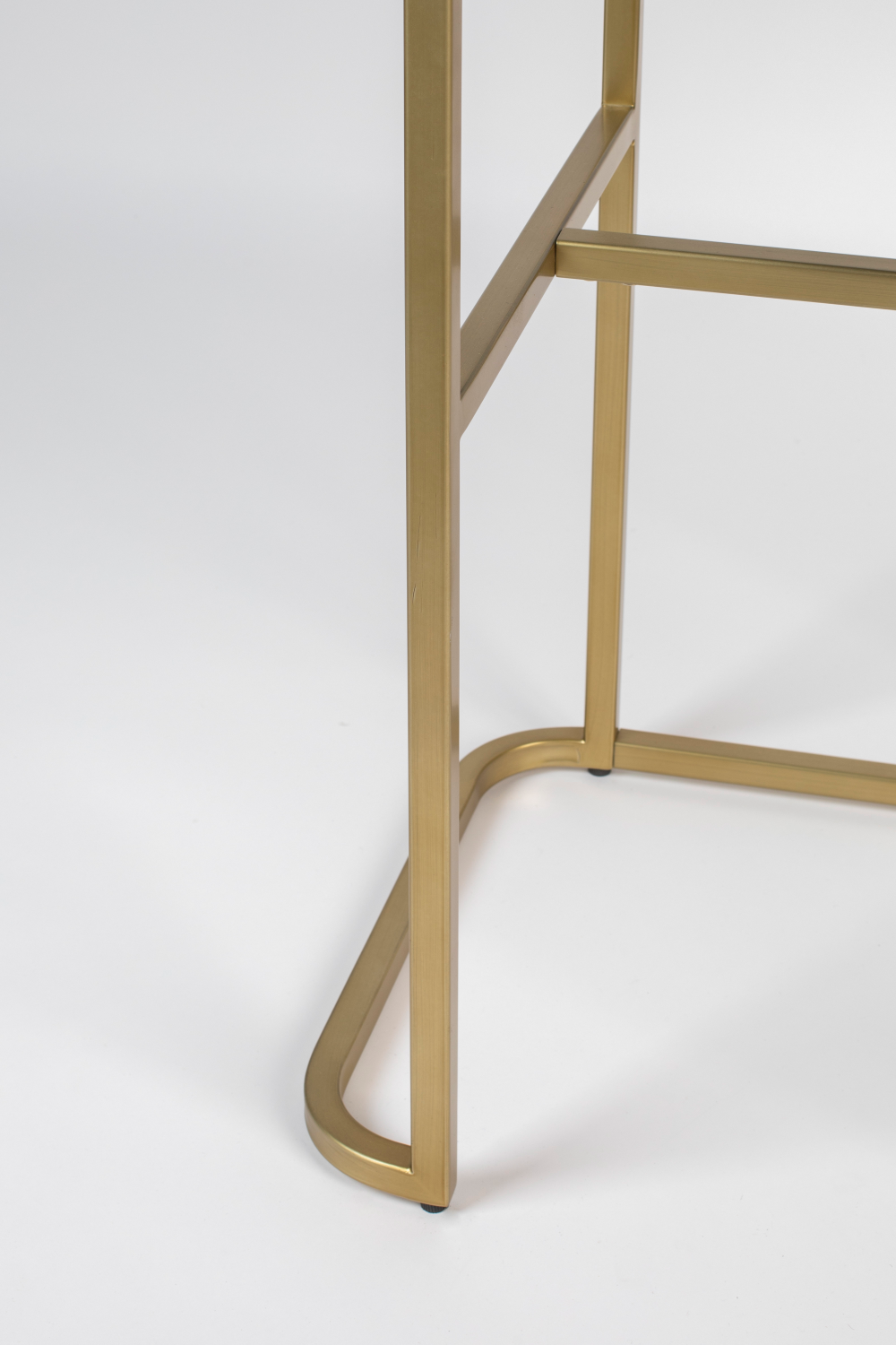 2-Door Mirrored Wine Cabinet | Bold Monkey Ava Morgana | Oroa.com