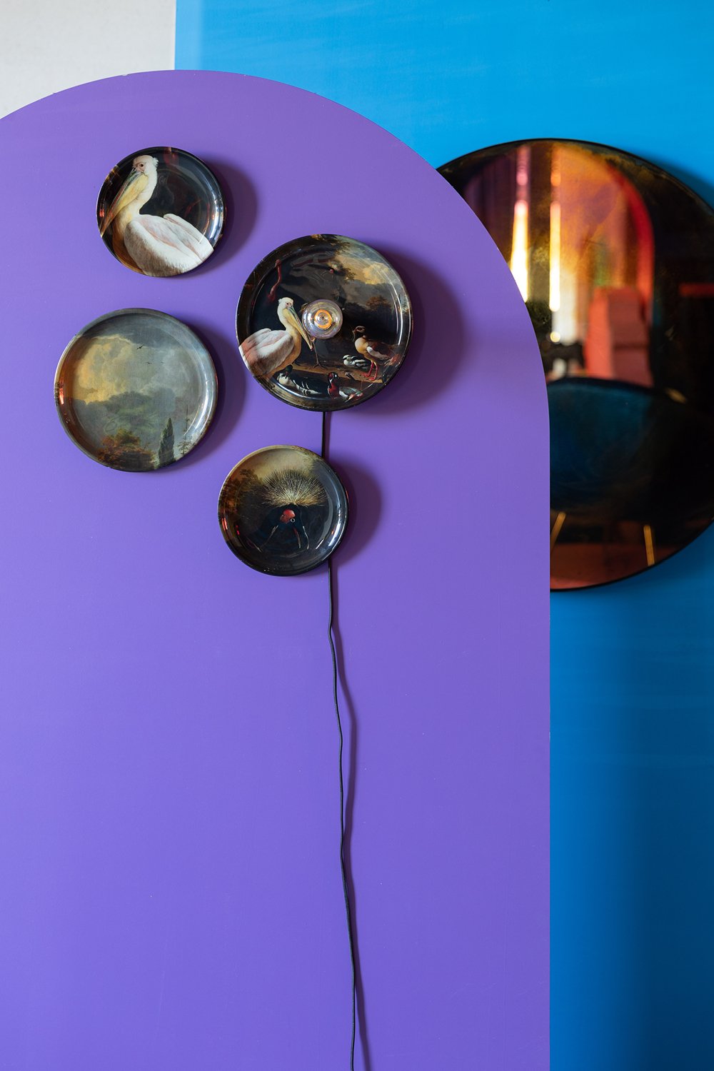 Bird Print Wall Lamps (4) | Bold Monkey No Food Here Birds | OROA.com