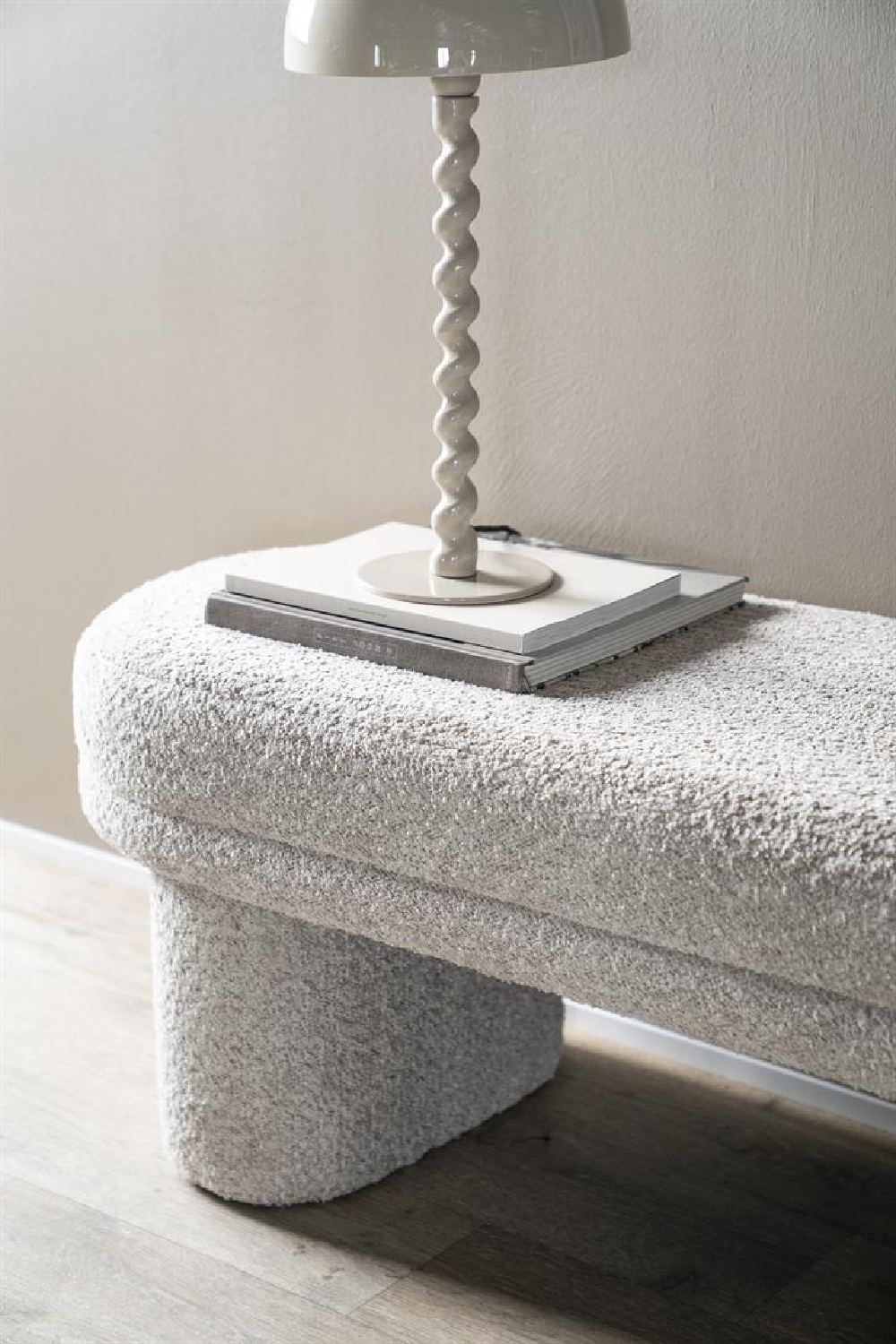 Upholstered Oval Bench | By-Boo Rama | Oroa.com