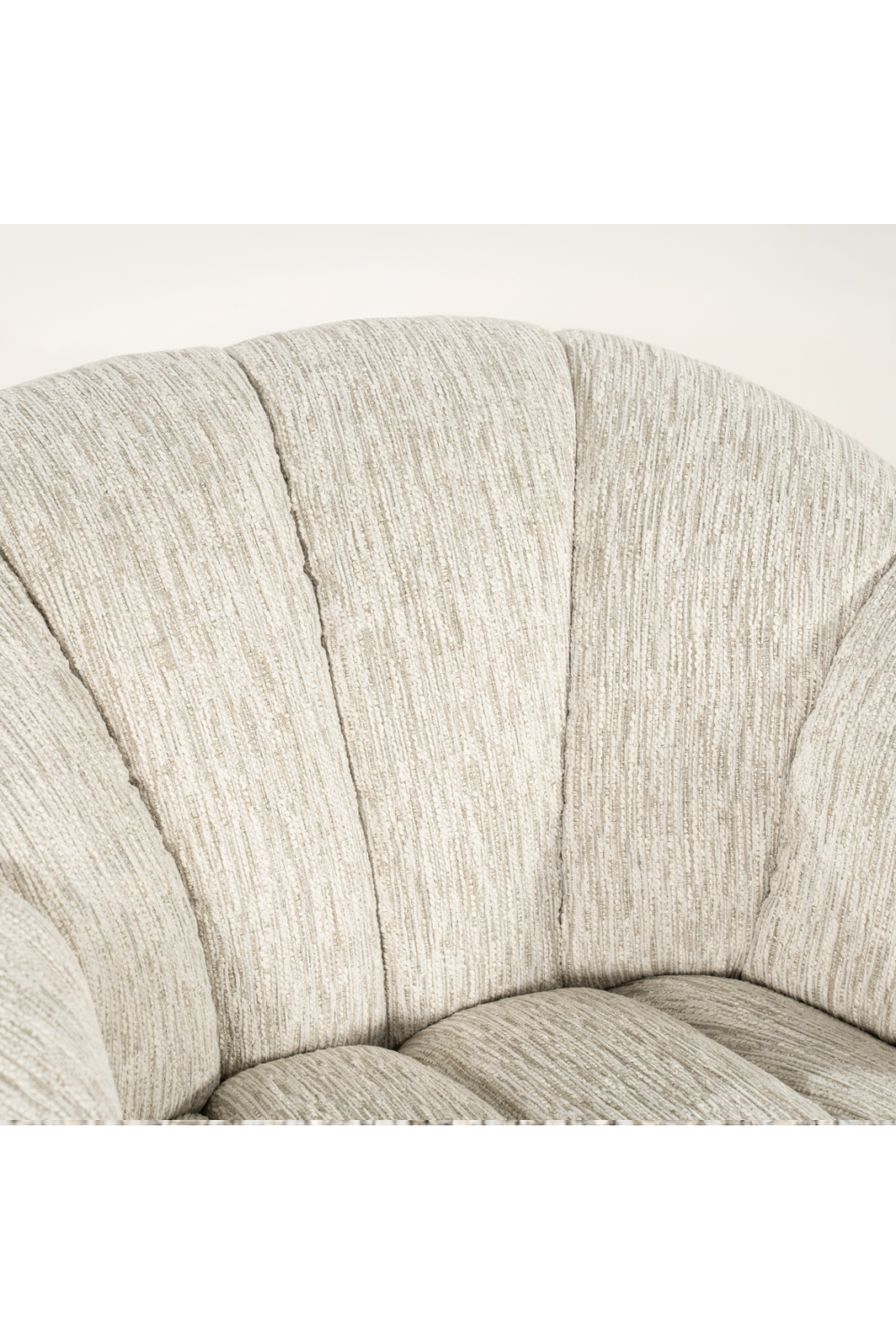 Deep-Channeled Swivel Chair | By-Boo Dream | Oroa.com