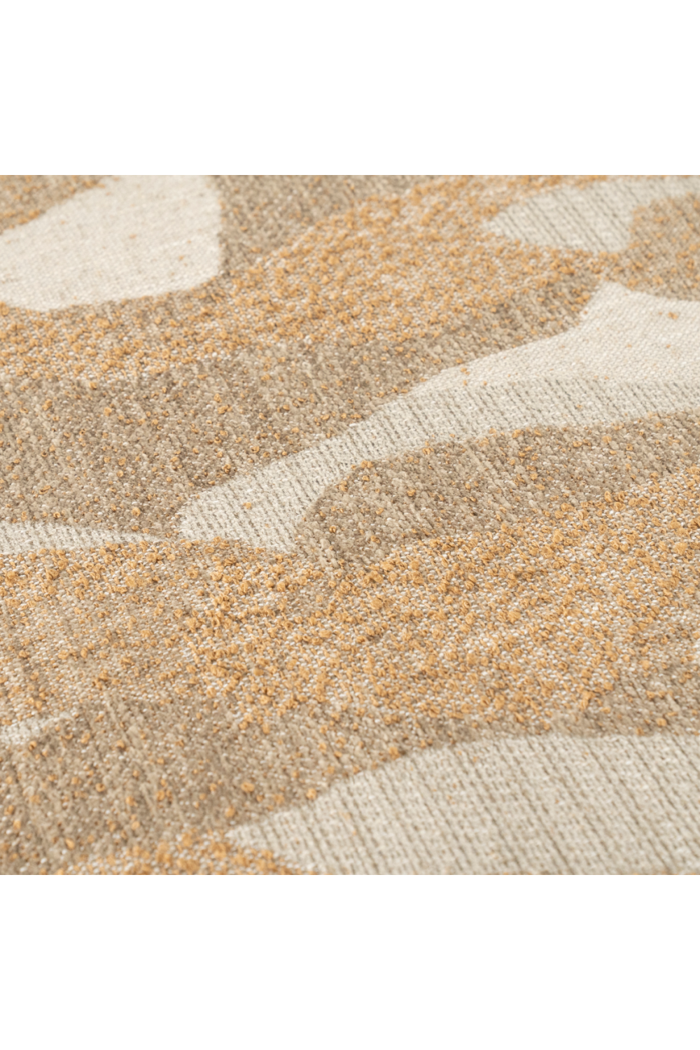 Square Tufted Lounge Chair | By-Boo Hive | Oroa.com