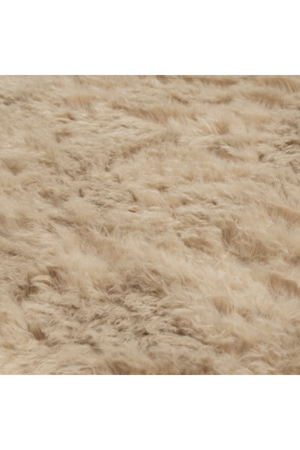 Furry Minimalist Carpet 6' x 9'5" | By-Boo Laska | Oroa.com