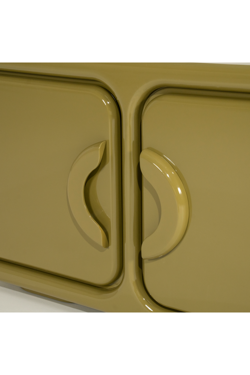 High-gloss 4-Door TV Cabinet | By-Boo Gubby | Oroa.com