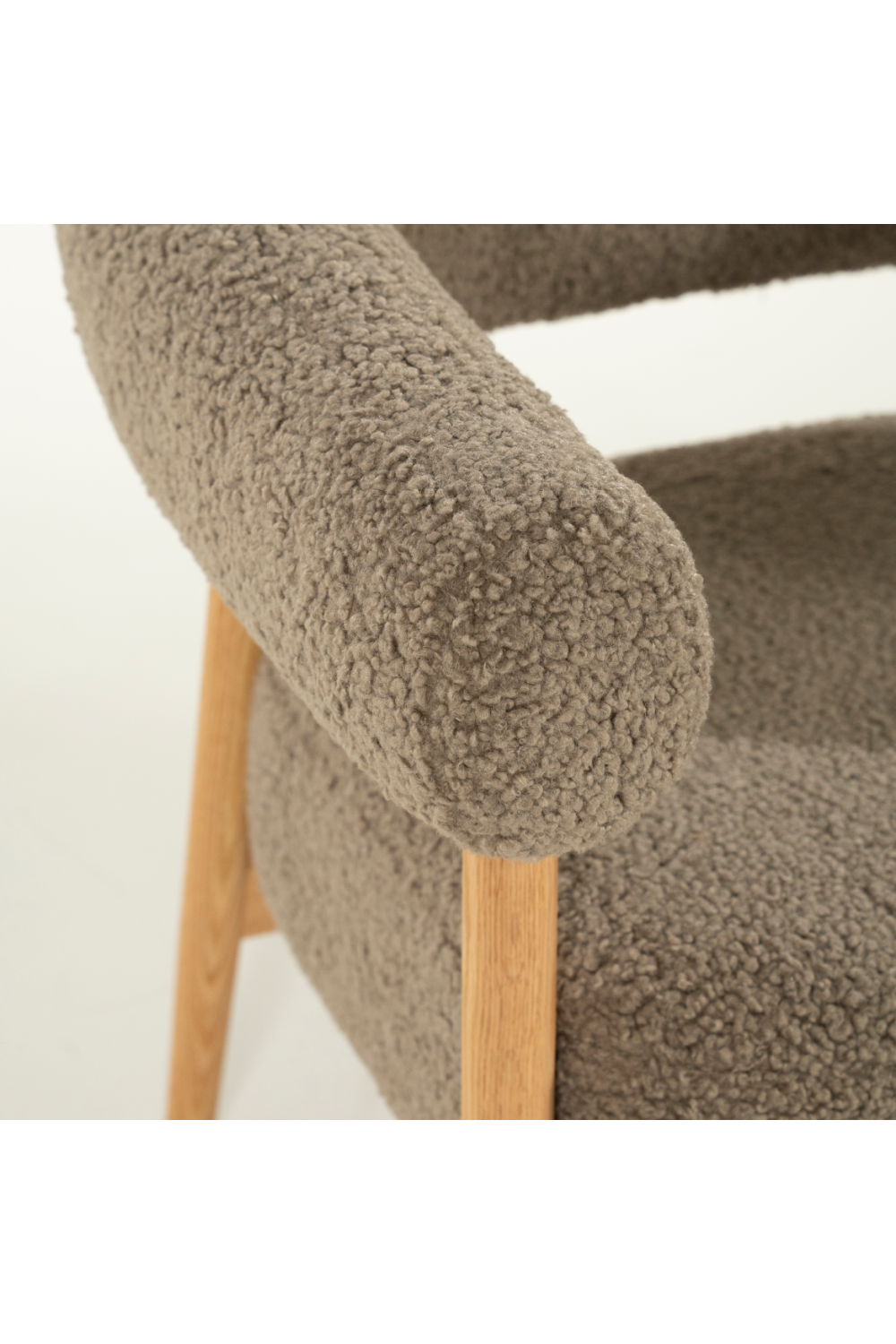 Oak Framed Curve Lounge Chair | By-Boo Cozy | Oroa.com