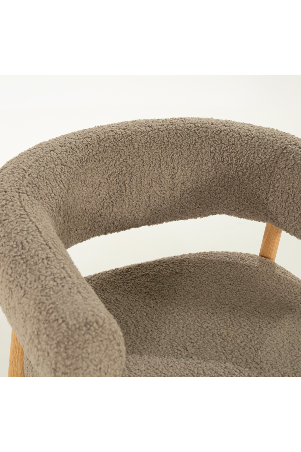 Oak Framed Curve Lounge Chair | By-Boo Cozy | Oroa.com
