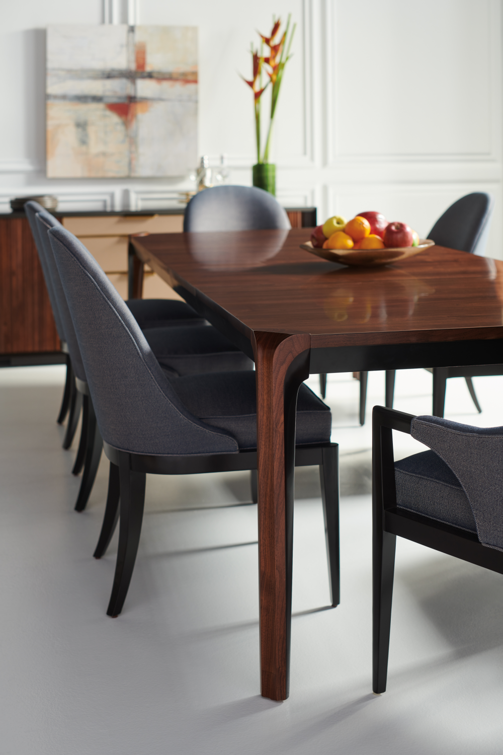 Extendable Dining Table | Caracole Room For More | Oroa.com