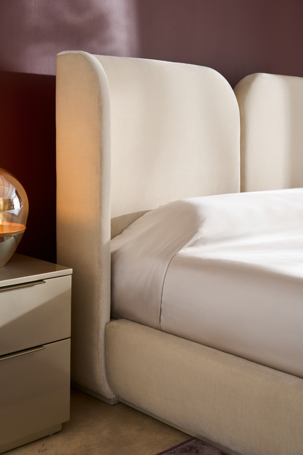Ivory Velvet Bed | Caracole Oblique | Oroa.com
