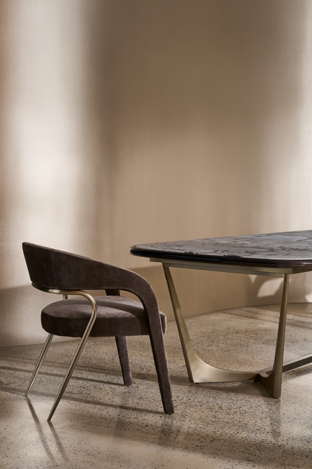 Glossy Stone Dining Table | Caracole Vena | Oroa.com