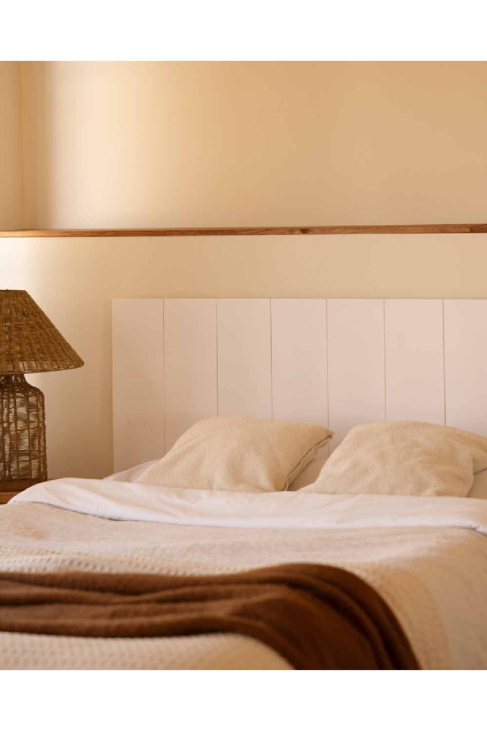 Pine Wood Headboard | Decowood Flanders | Oroa.com