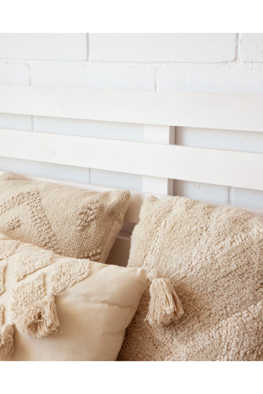 Slatted Wood Headboard | Decowood Bruma | Oroa.com