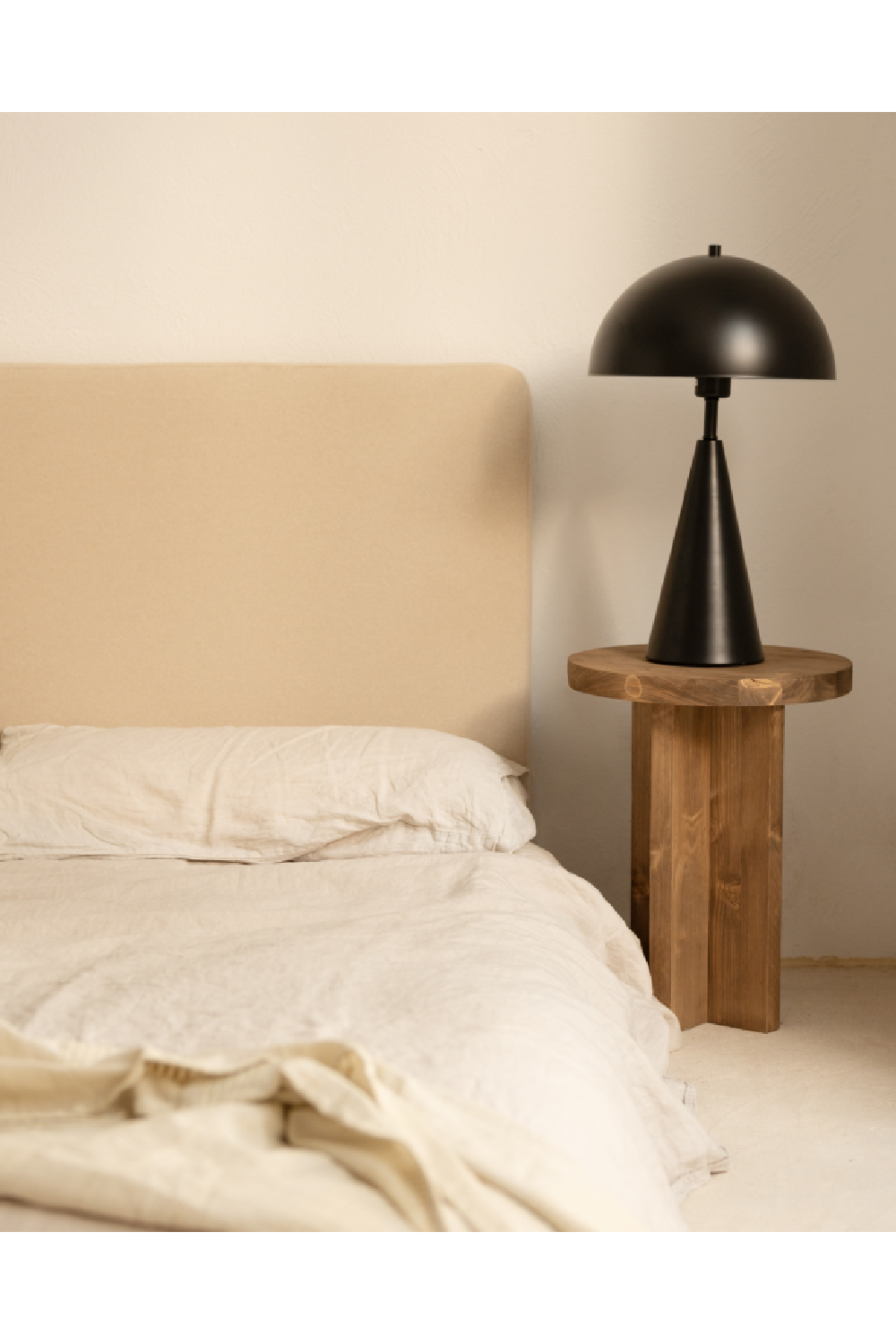 Japandi Round Bedside Table | Decowood Tokyo | Oroa.com