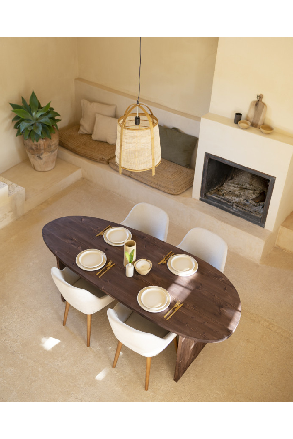 Asymmetrical Oval Dining Table | Decowood Mur | Oroa.com